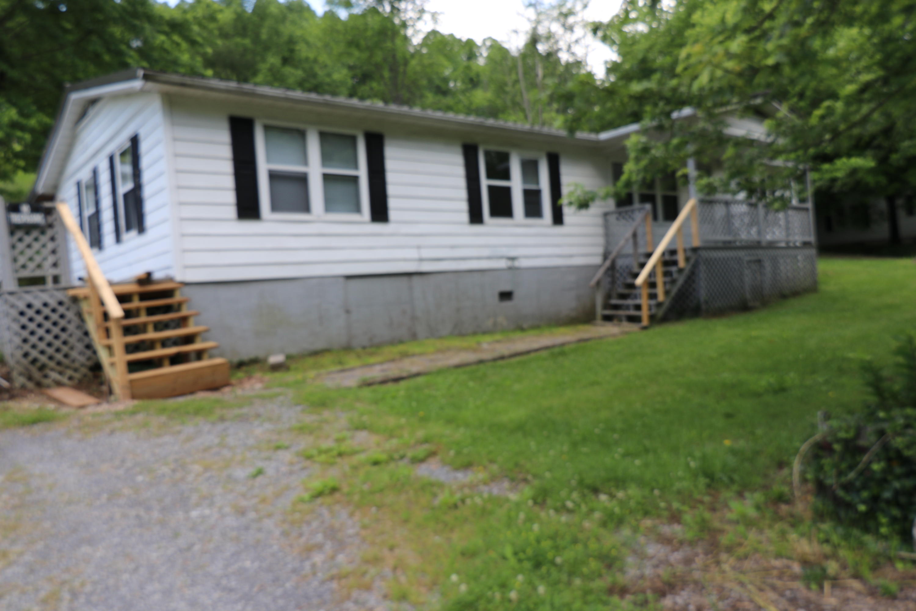 6007 Daniel Boone Road Gate City, VA 24251 - Photo 1 of 10 IMG_0514
