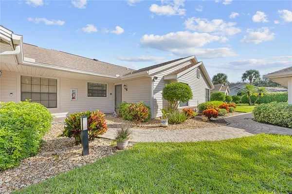 $2,900 | 6654 Tannin Lane, Unit B, Naples, FL 34109