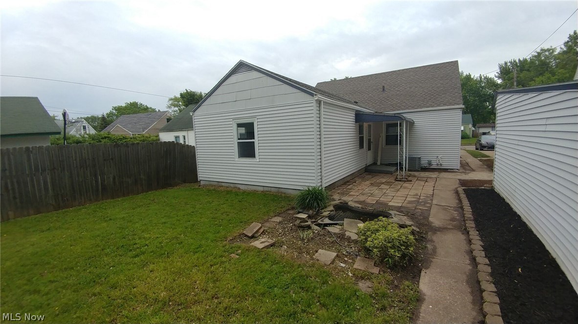 14530 Mission Road Cleveland, OH 44135 - Photo 4 of 31 Gallery Image 4
