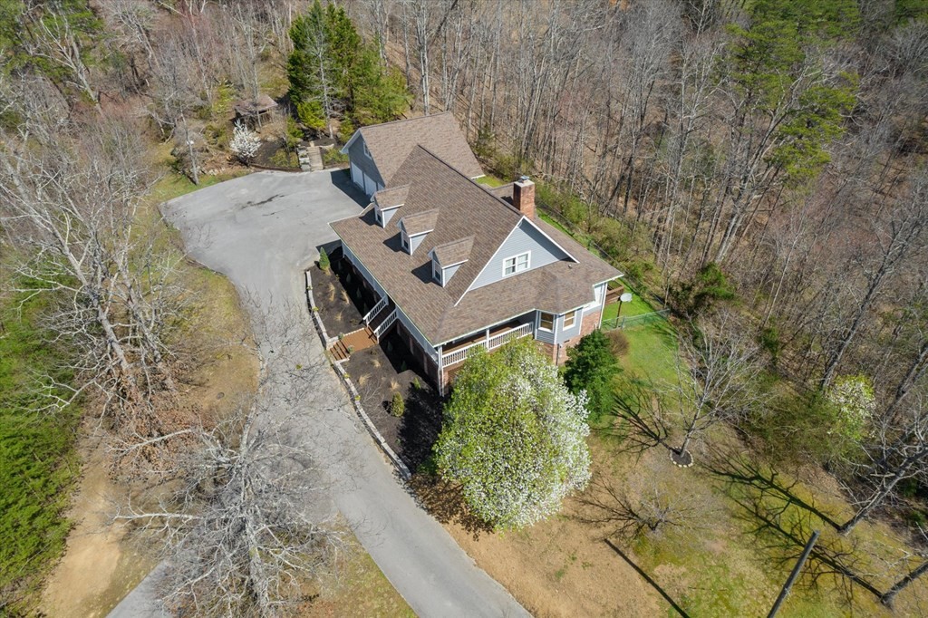 1044 Shadow Ridge Drive Sevierville, TN 37862 - Photo 18 of 67 Gallery Image 18