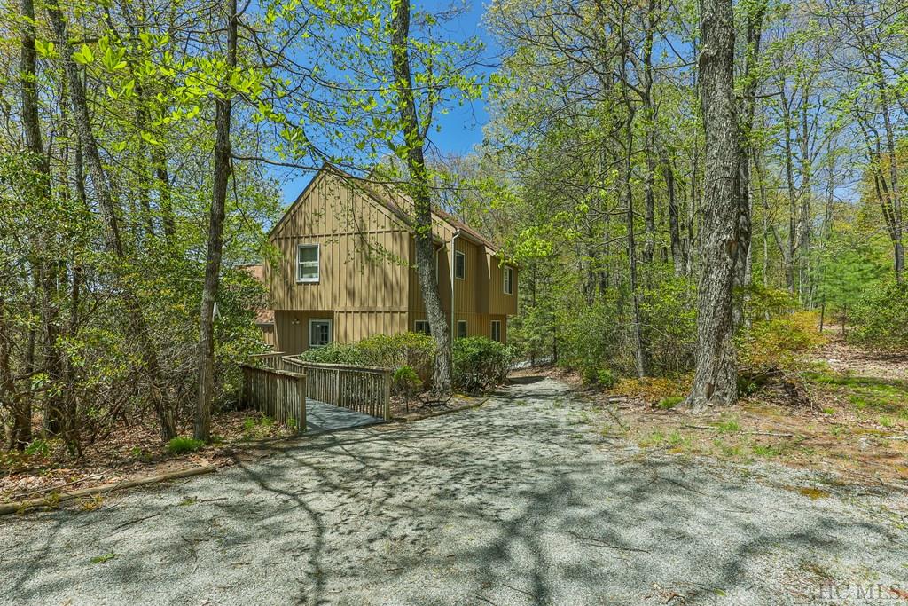 118 Eagle Ridge Road Sapphire, NC 28774 - Photo 2 of 44 Gallery Image 2