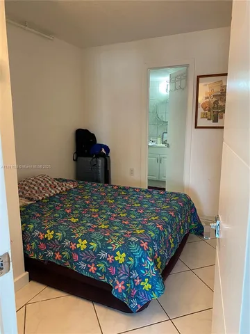 $2,300 | 1200 14th Street, Unit 6B, Miami Beach, FL 33139