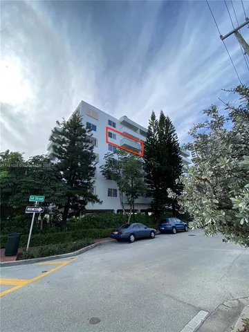 $2,300 | 1200 14th Street, Unit 6B, Miami Beach, FL 33139