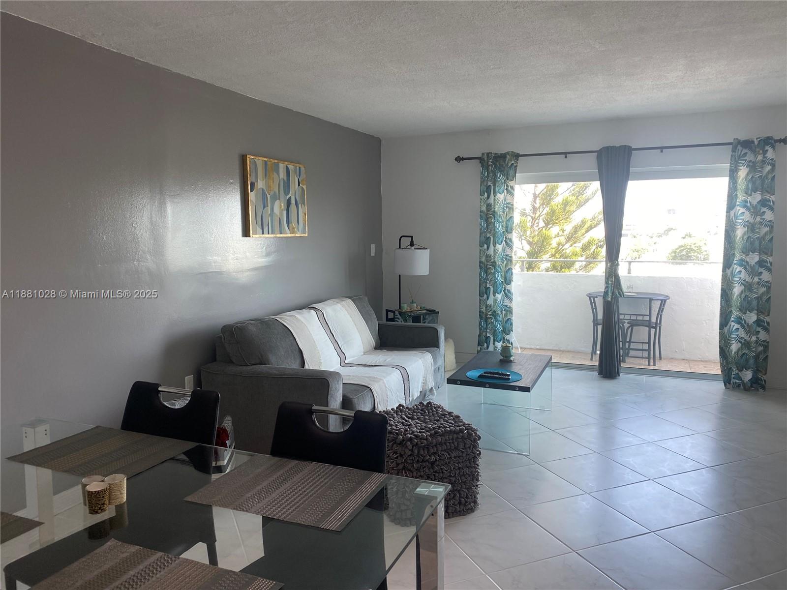 1200 14th Street, Unit 6B Miami Beach, FL 33139 - Photo 4 of 17