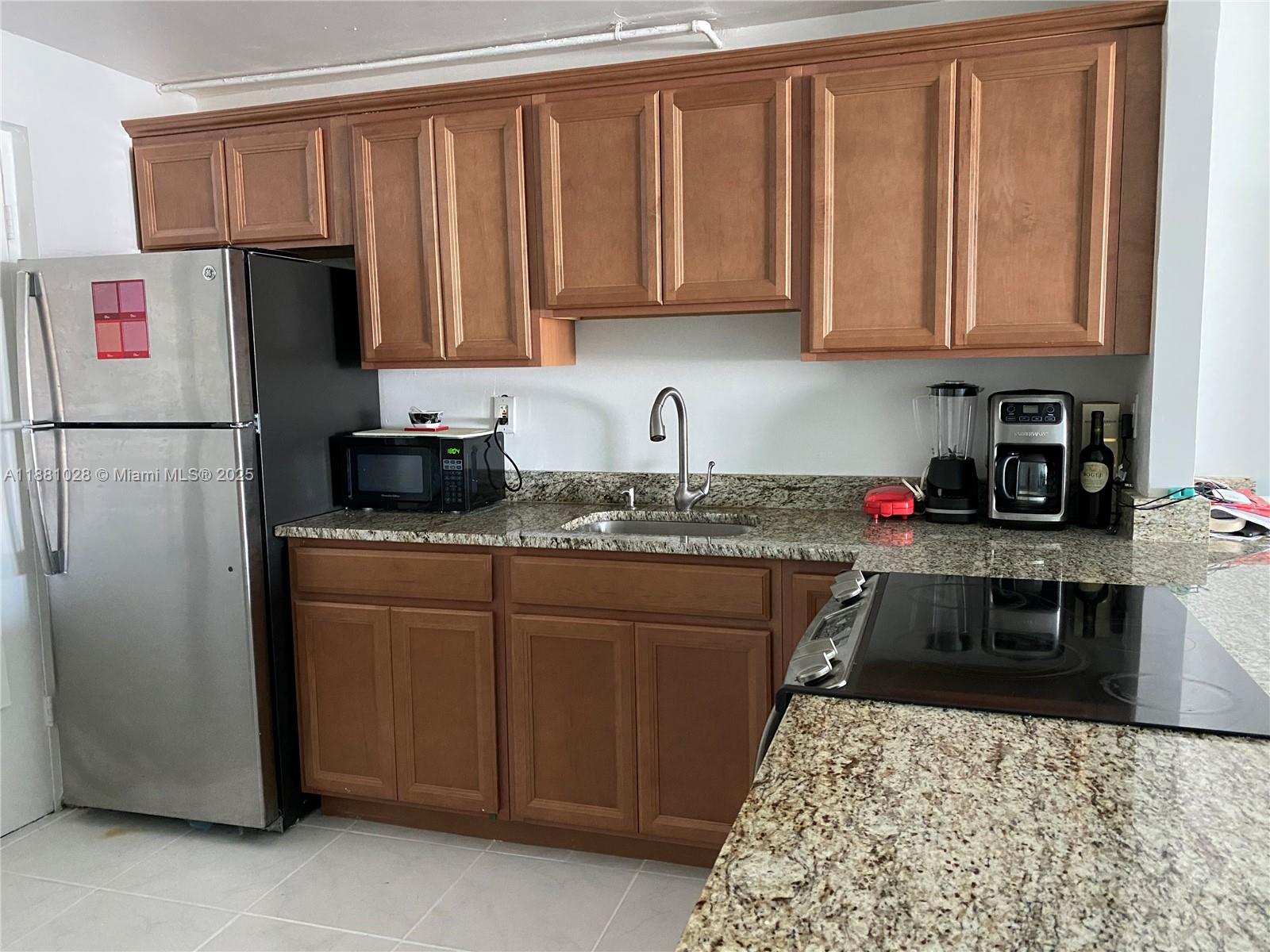 1200 14th Street, Unit 6B Miami Beach, FL 33139 - Photo 6 of 17