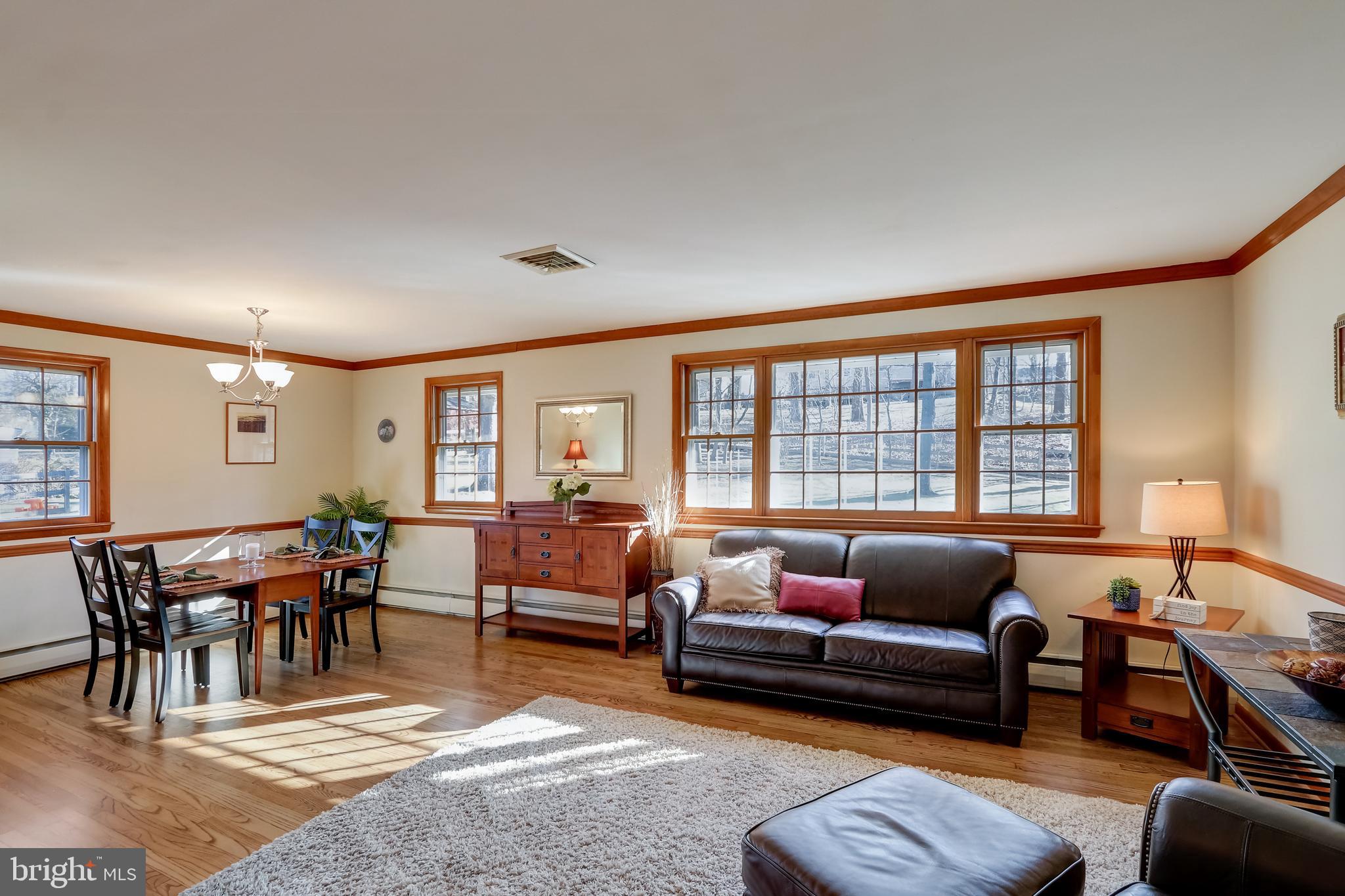 2925 Pinewick Road Ellicott City, MD 21042 - Photo 11 of 50 Gallery Image 11