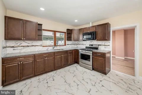 $225,000 | 15 South Governors Avenue, Dover, DE 19904