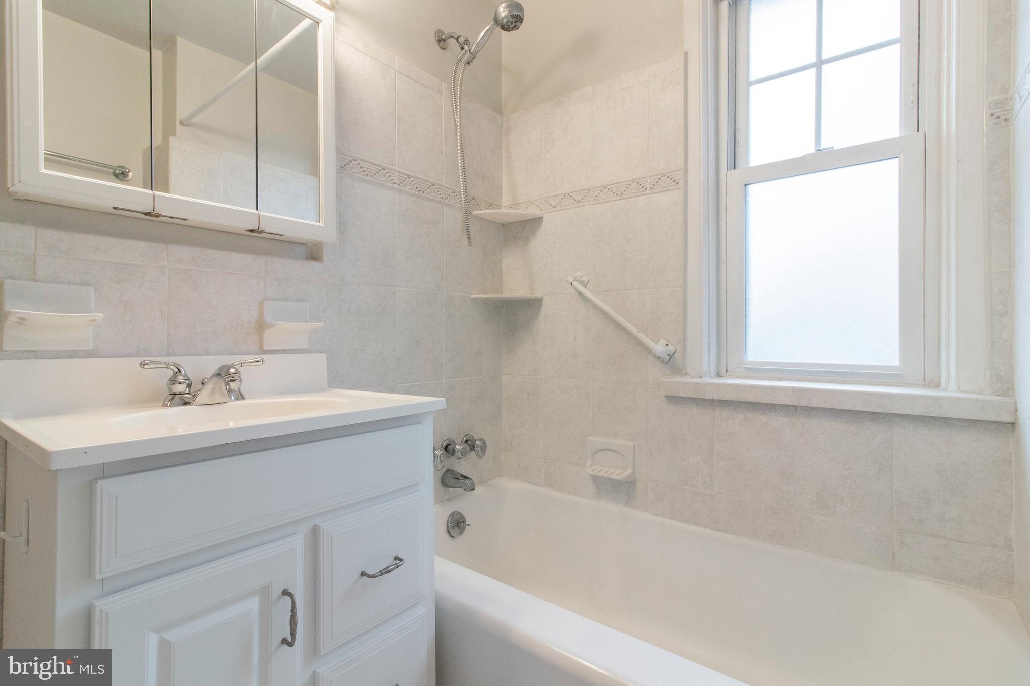 244 Barclay Road Upper Darby, PA 19082 - Photo 15 of 21 Hall Bathroom