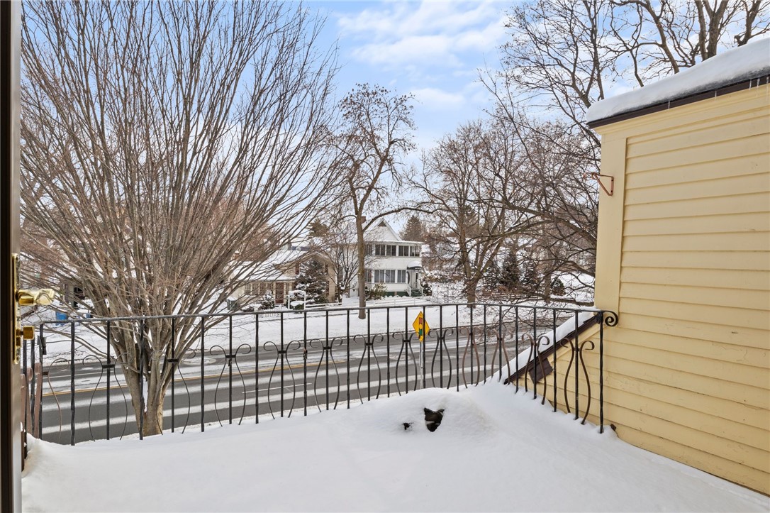 4215 Lake Avenue Rochester, NY 14612 - Photo 35 of 41 Apt 2 - Porch