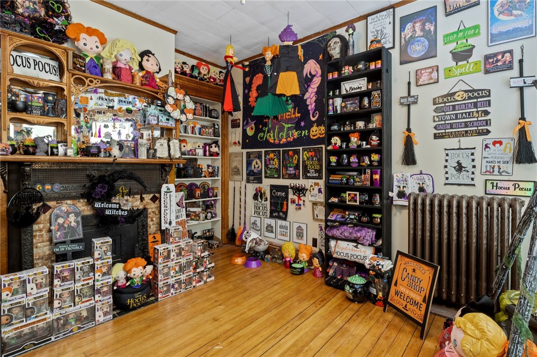 4215 Lake Avenue Rochester, NY 14612 - Photo 8 of 41 Apt 1 - Den