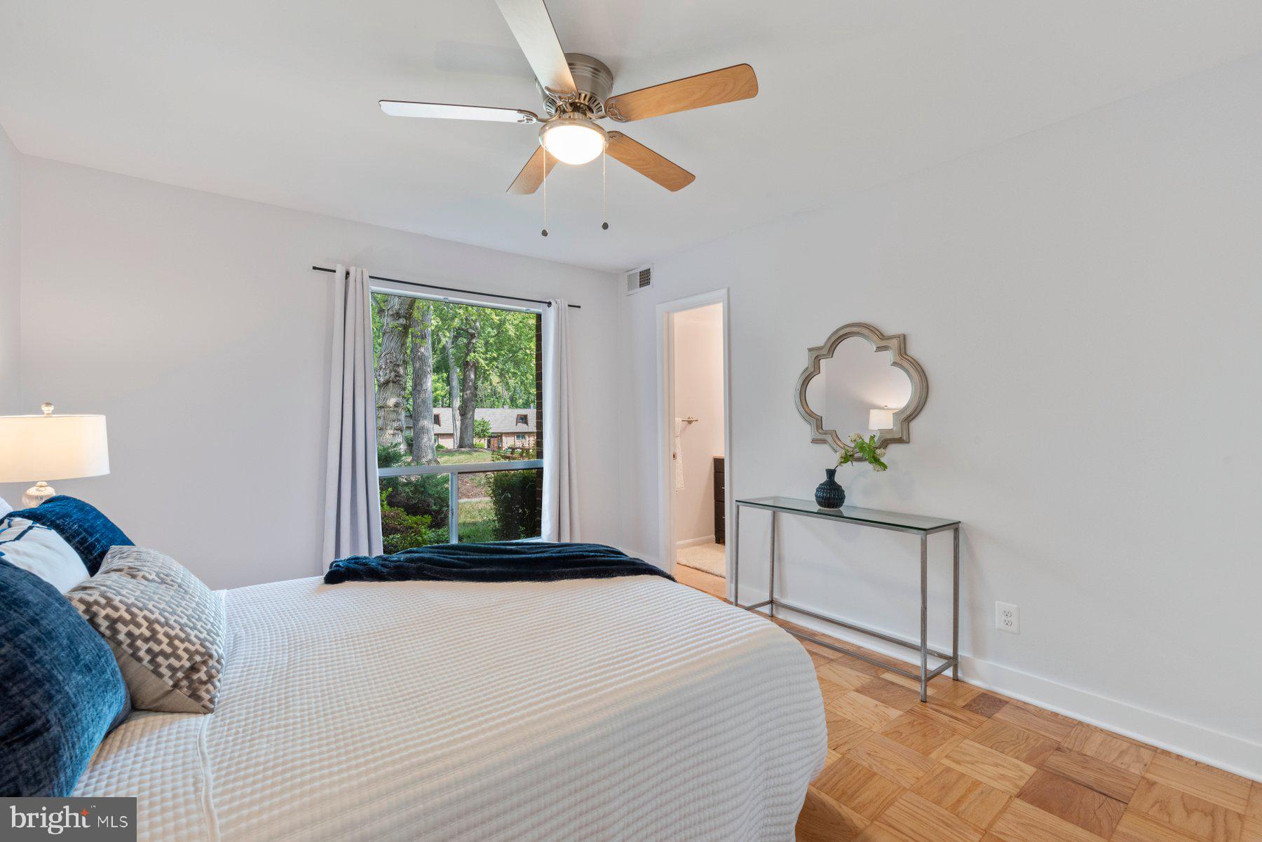 11609 Vantage Hill Road, Unit 12B Reston, VA 20190 - Photo 17 of 39 Bdrm #1 - View 2