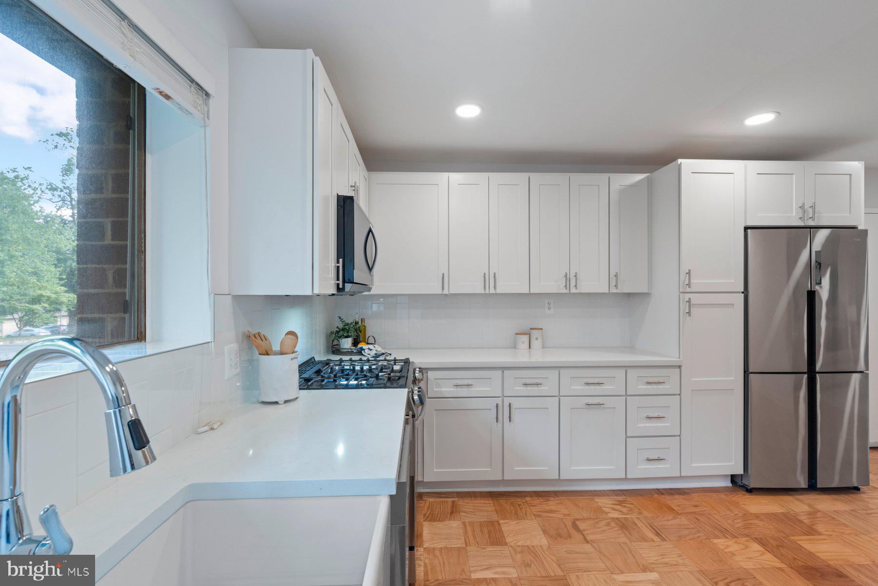 11609 Vantage Hill Road, Unit 12B Reston, VA 20190 - Photo 9 of 39
