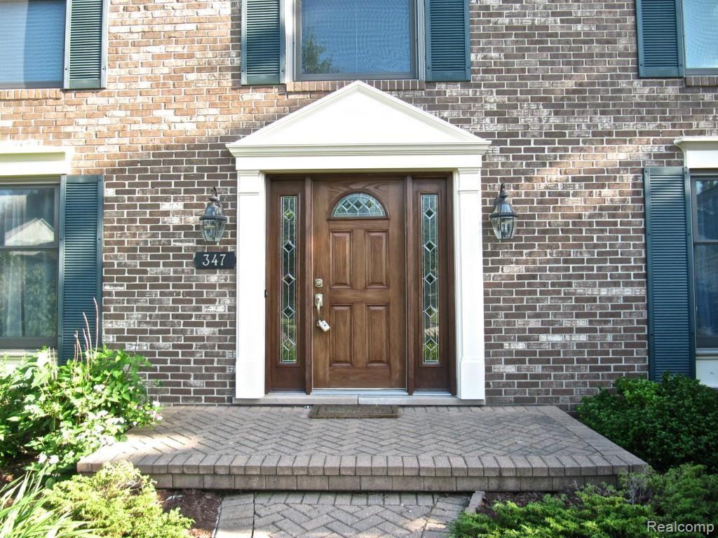 347 Lake Forest Road Rochester, MI 48309 - Photo 16 of 58 Welcome Home!