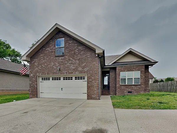 $2,169 | 839 South Westland Avenue, Gallatin, TN 37066