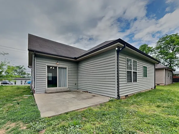 $2,169 | 839 South Westland Avenue, Gallatin, TN 37066
