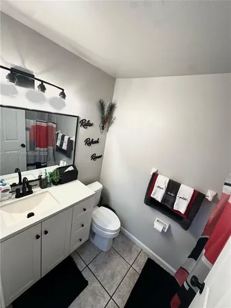 $2,300 | 6138 Grant Street, Unit A, Hollywood, FL 33024
