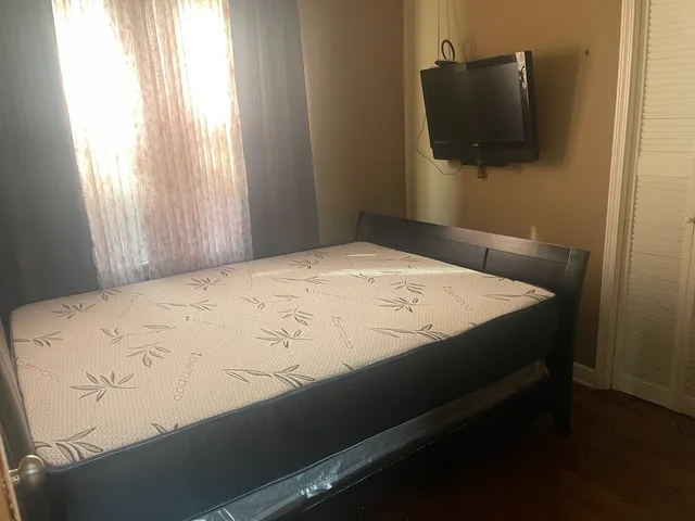 $369,900 | 2213 South Oakley Avenue, Chicago, IL 60608