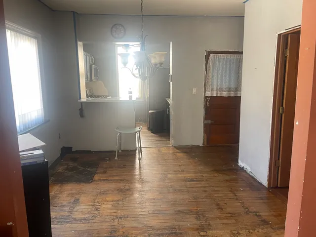 $369,900 | 2213 South Oakley Avenue, Chicago, IL 60608