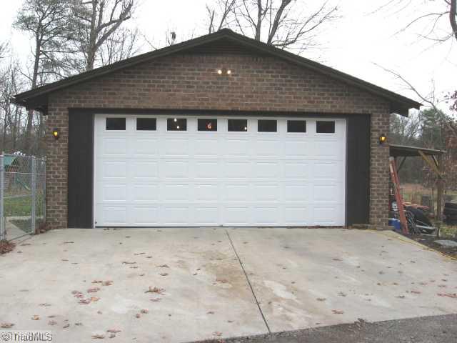 276 Wheeler Road Reidsville, NC 27320 - Photo 2 of 16 Parking Lot/Garage. Detached Garage