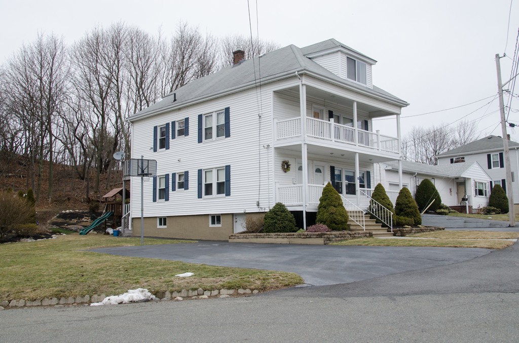 10 Laurent Road Salem, MA 01970 - Photo 2 of 30 Gallery Image 2