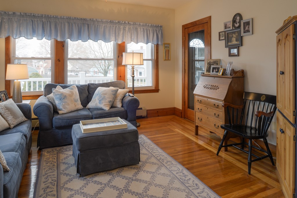 10 Laurent Road Salem, MA 01970 - Photo 3 of 30 Gallery Image 3