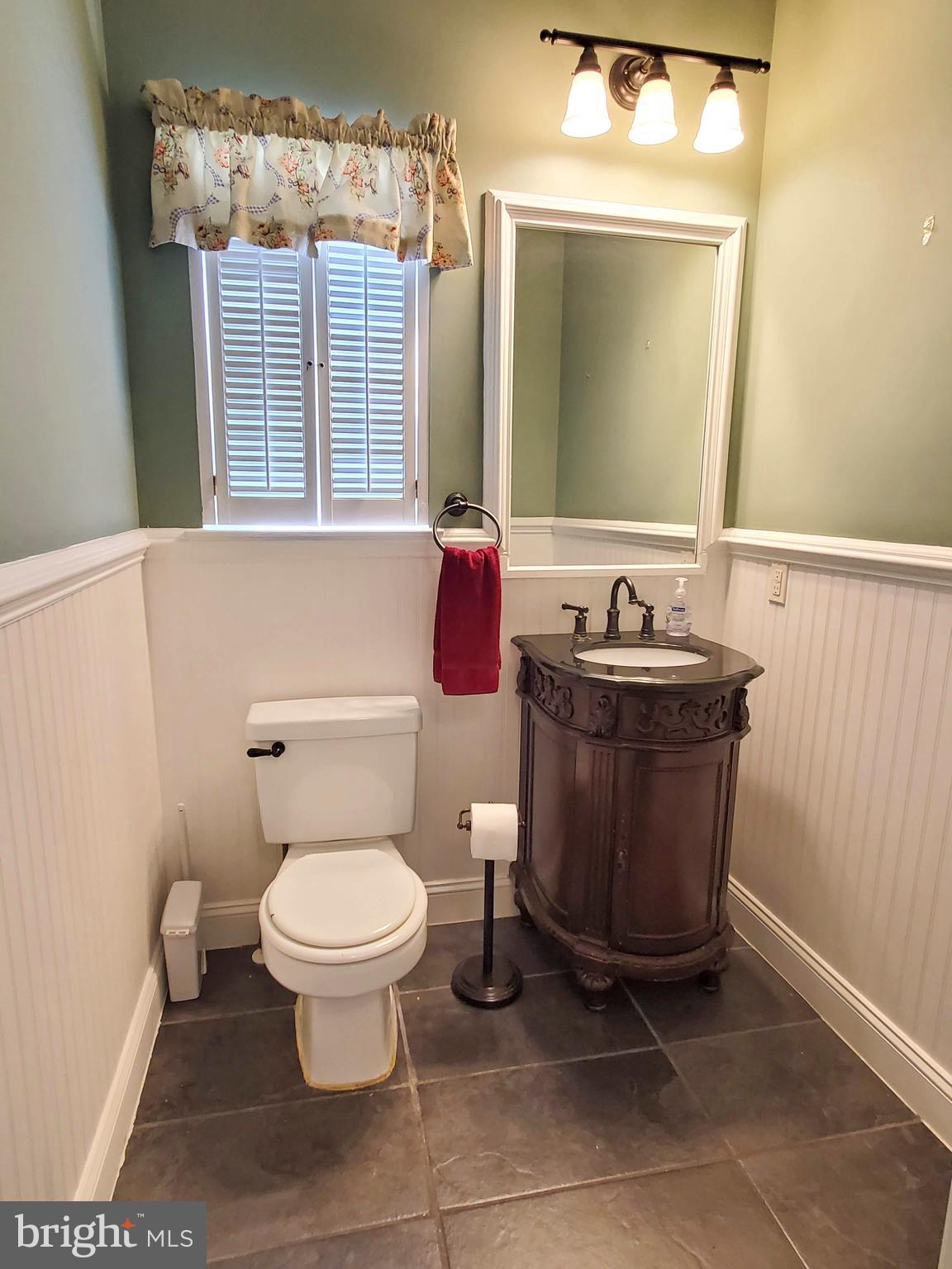 148 Salina Road Sewell, NJ 08080 - Photo 15 of 37 Powder Room