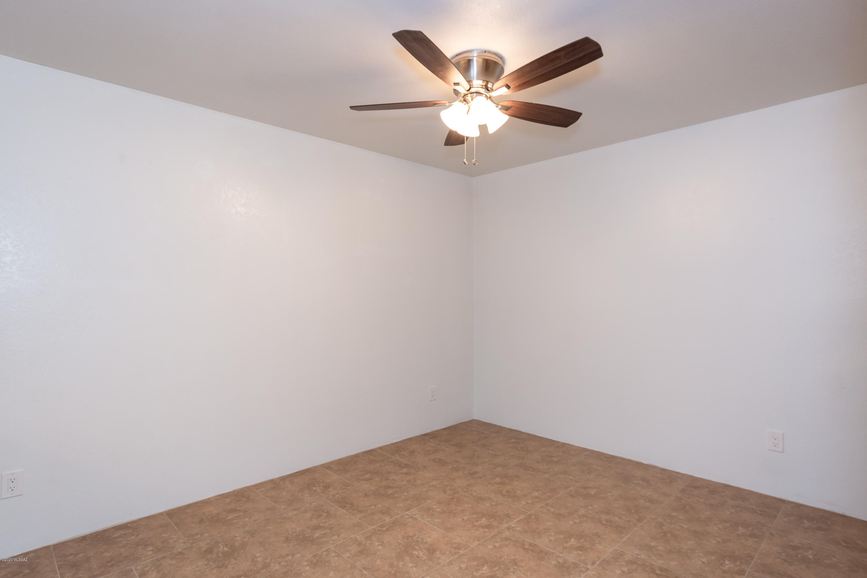8255 North Oracle Road, Unit 108 Tucson, AZ 85704 - Photo 9 of 30 Gallery Image 9