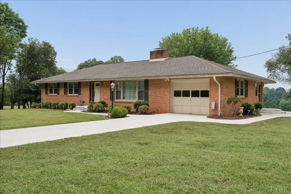 $649,900 | 2310 Triggs Road, Bedford, VA 24523