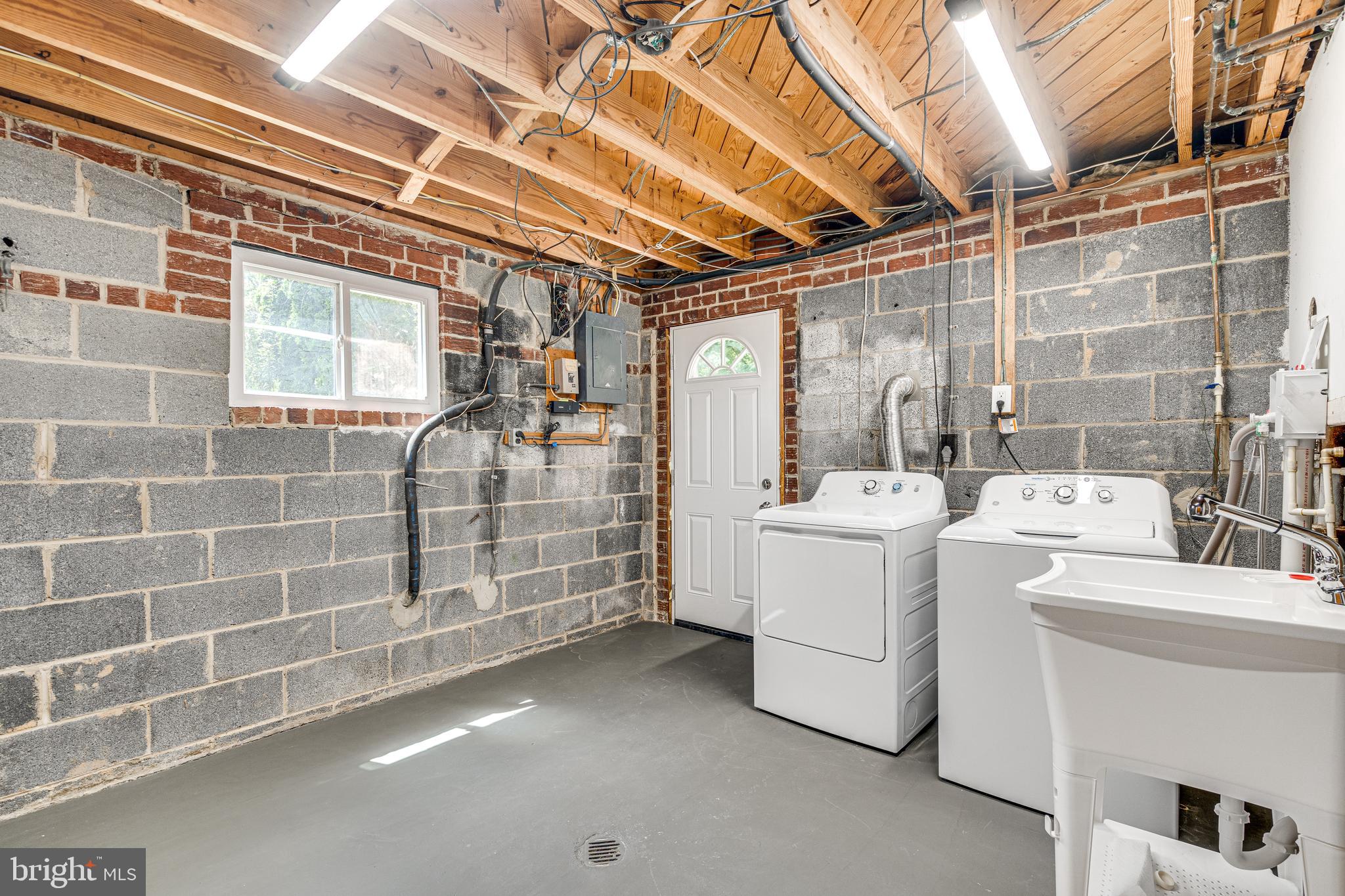 3919 Littleton Street Silver Spring, MD 20906 - Photo 26 of 32 New Clothes Washer and Dryer