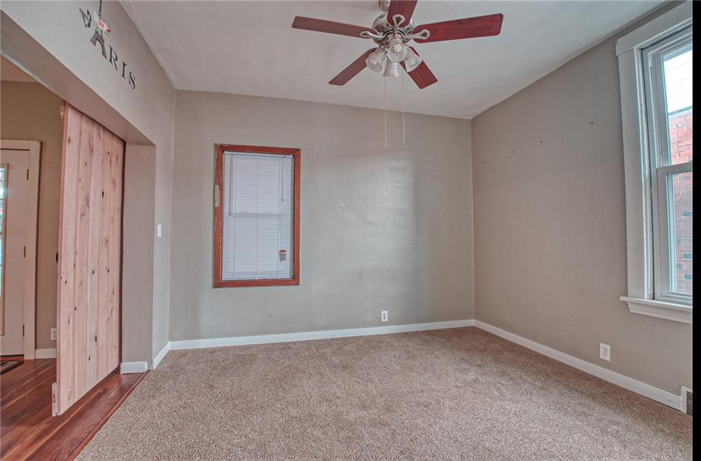 805 Greenhill Road Pittsburgh, PA 15209 - Photo 6 of 17 family room