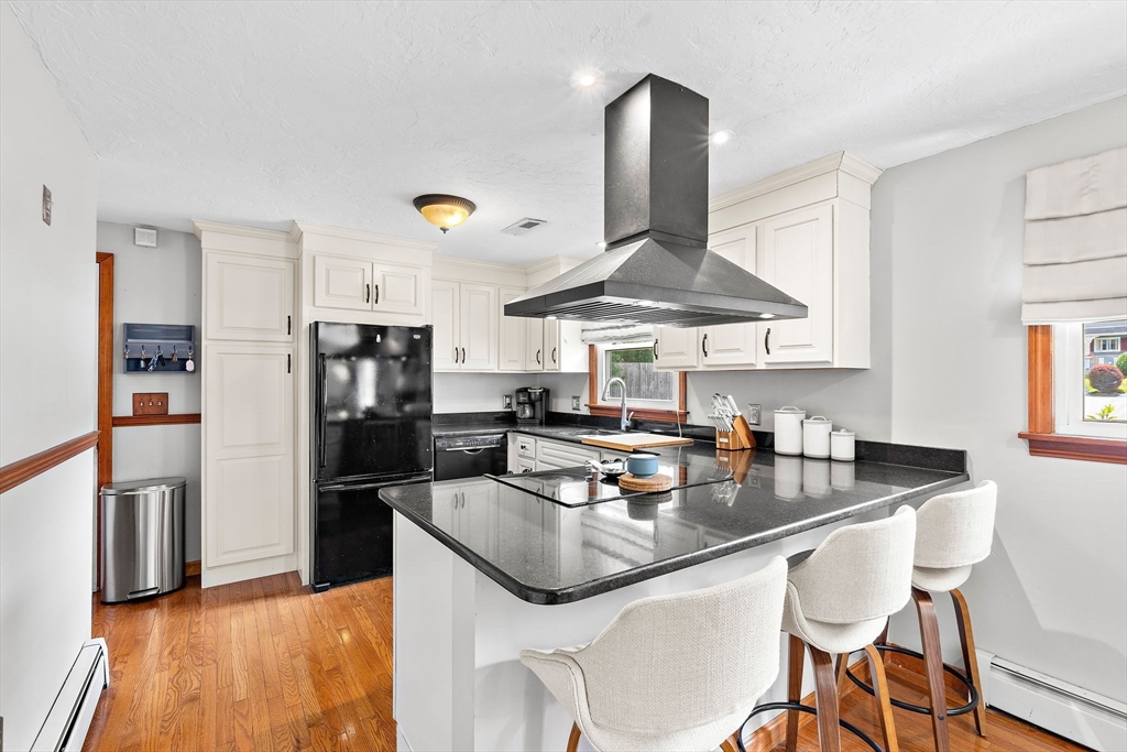 37 Angelo Street Worcester, MA 01604 - Photo 17 of 40