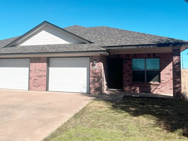 $350,000 | 504 Karey Drive, Unit A & B, Temple, TX 76502