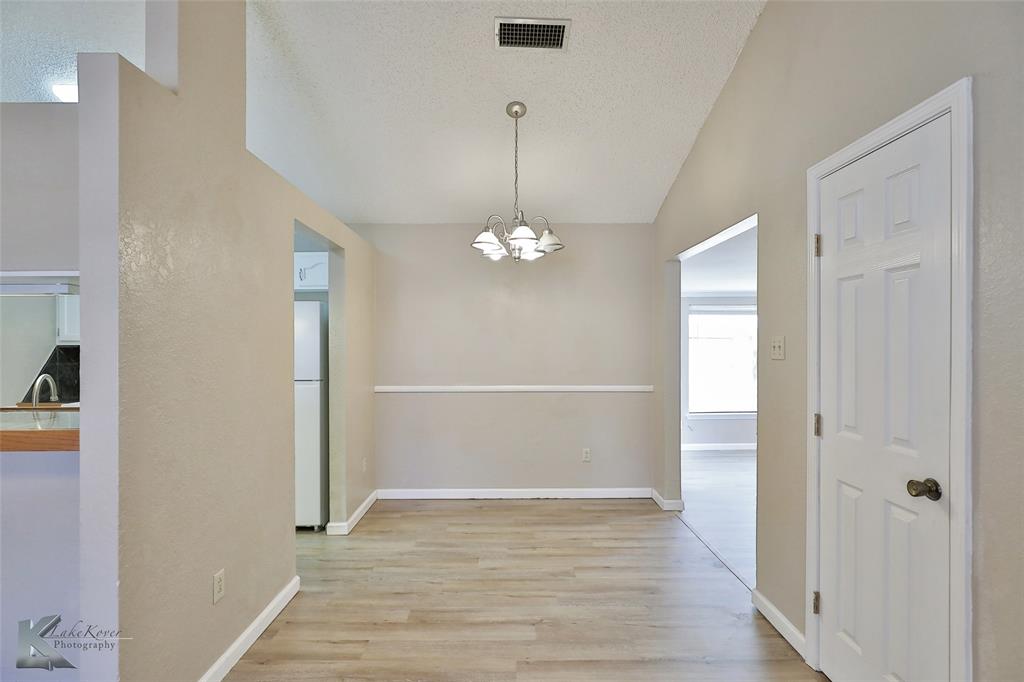 3674 Radcliff Road Abilene, TX 79602 - Photo 12 of 37
