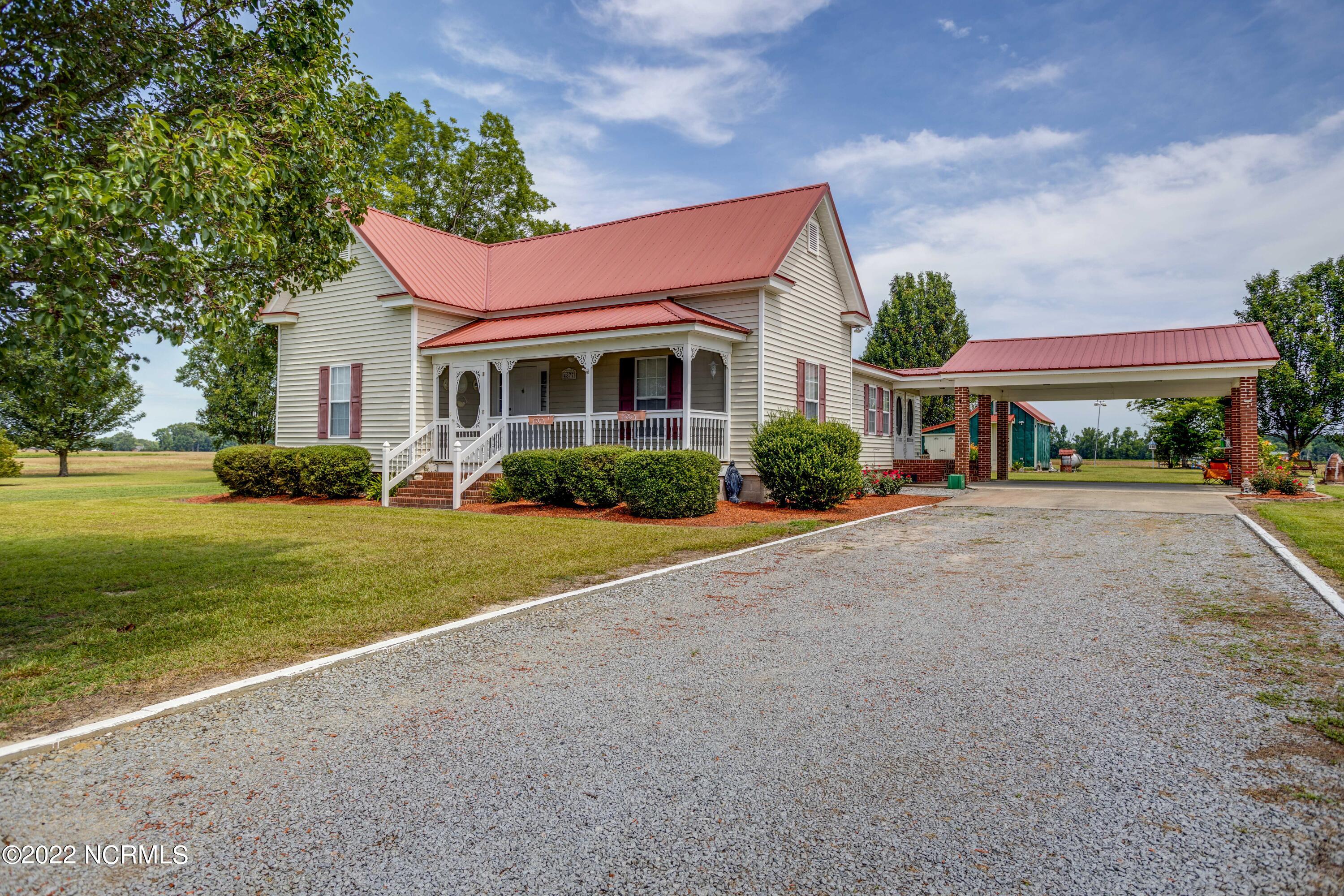 4877 Sam Everett Road Robersonville, NC 27871 - Photo 1 of 49 Main View