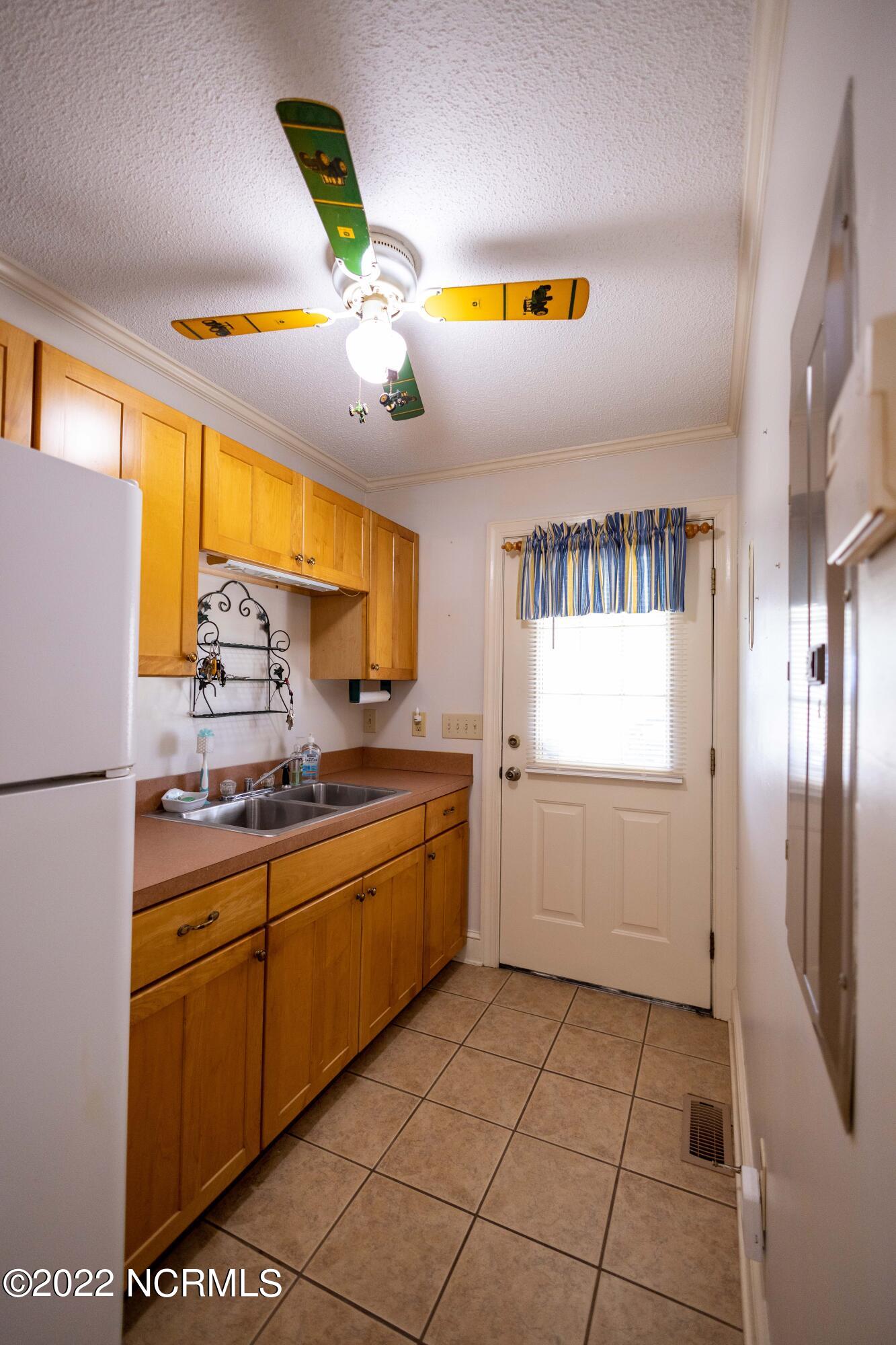 4877 Sam Everett Road Robersonville, NC 27871 - Photo 23 of 49 Mud Room