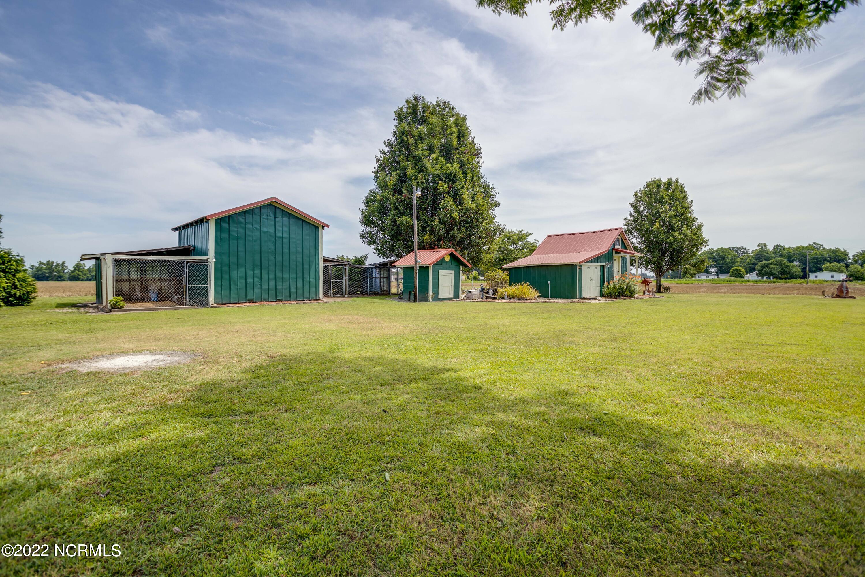 4877 Sam Everett Road Robersonville, NC 27871 - Photo 29 of 49 Outbuildings View 3