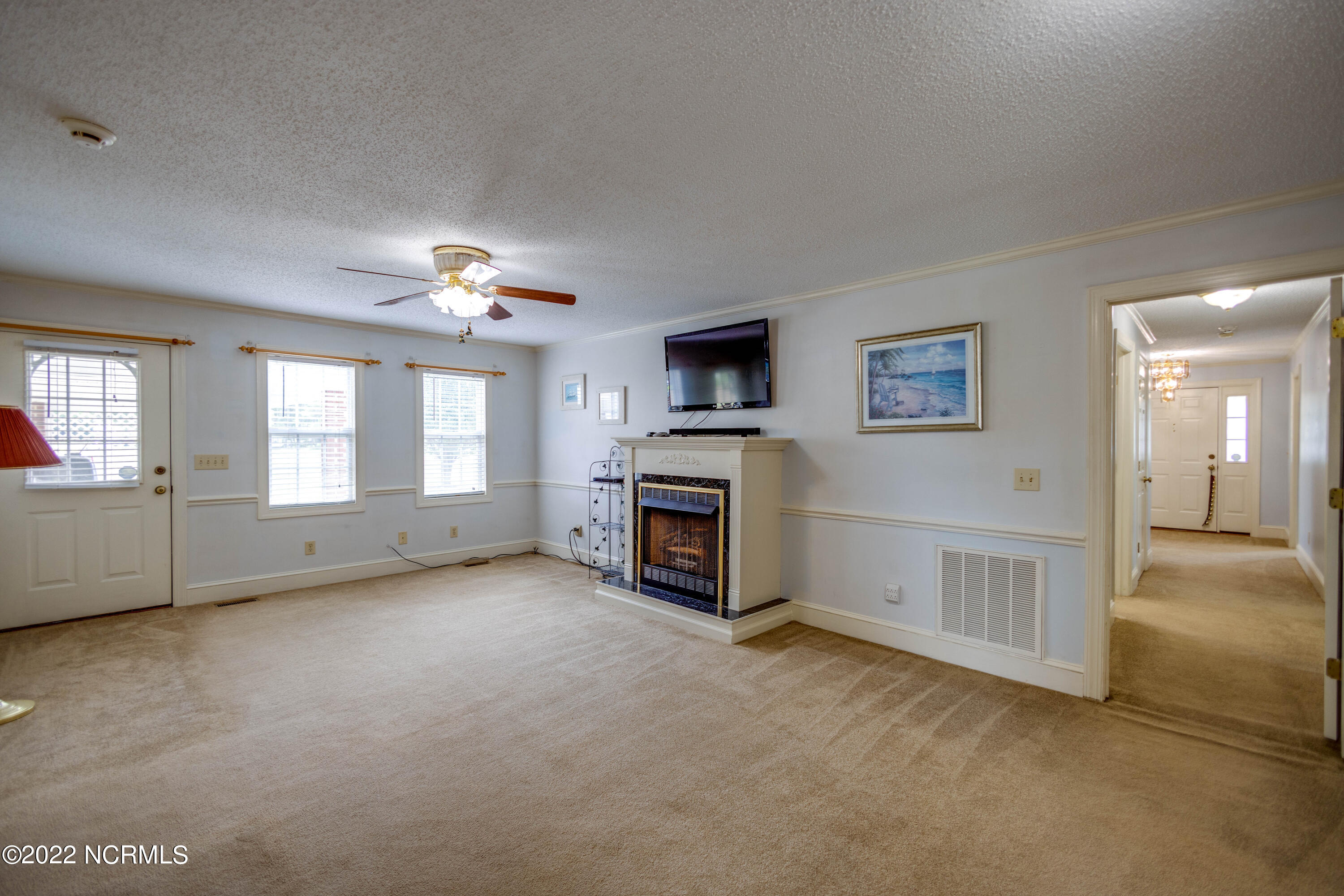 4877 Sam Everett Road Robersonville, NC 27871 - Photo 5 of 49 Living Room