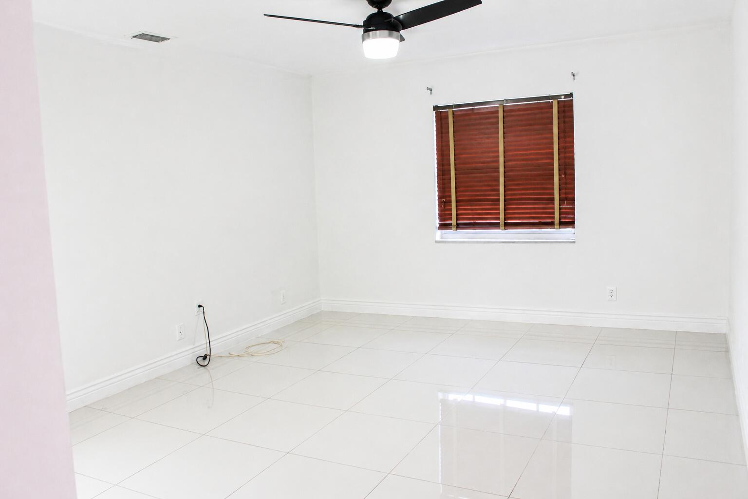 8861 Bella Vista Drive Boca Raton, FL 33433 - Photo 10 of 16 a view of a small space