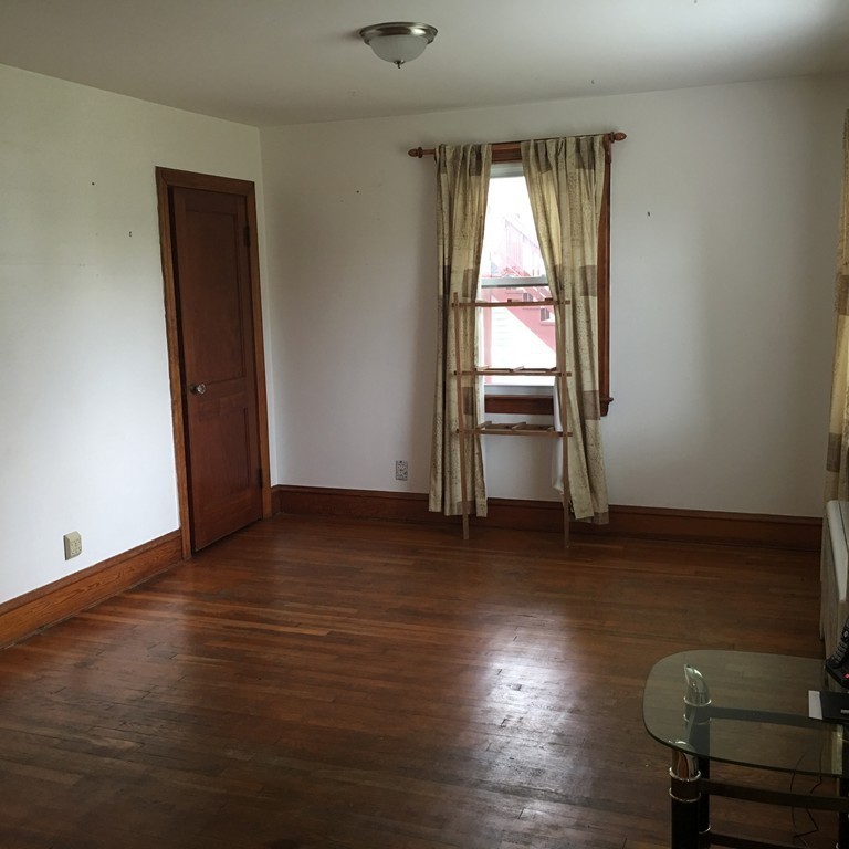 298 Grinnell Street Fall River, MA 02721 - Photo 4 of 13 Gallery Image 4