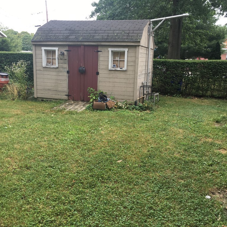 298 Grinnell Street Fall River, MA 02721 - Photo 5 of 13 Gallery Image 5