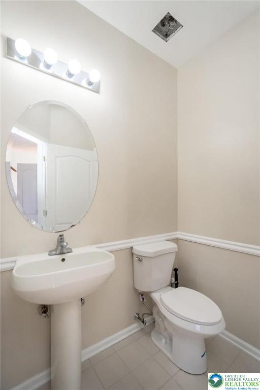 3411 Stonegate Drive Center Valley, PA 18034 - Photo 11 of 49