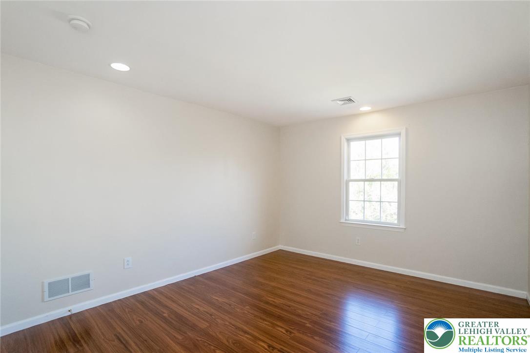 3411 Stonegate Drive Center Valley, PA 18034 - Photo 24 of 49