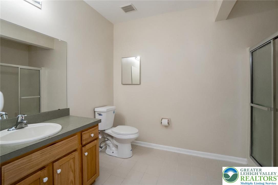 3411 Stonegate Drive Center Valley, PA 18034 - Photo 34 of 49