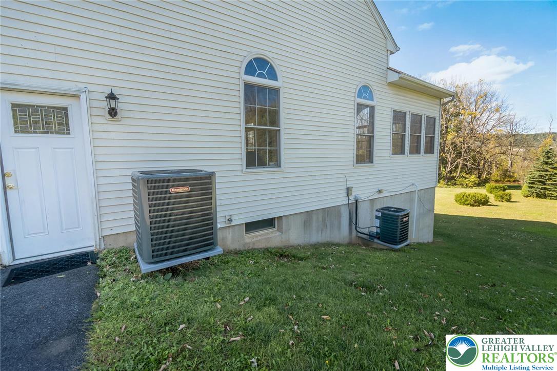 3411 Stonegate Drive Center Valley, PA 18034 - Photo 43 of 49