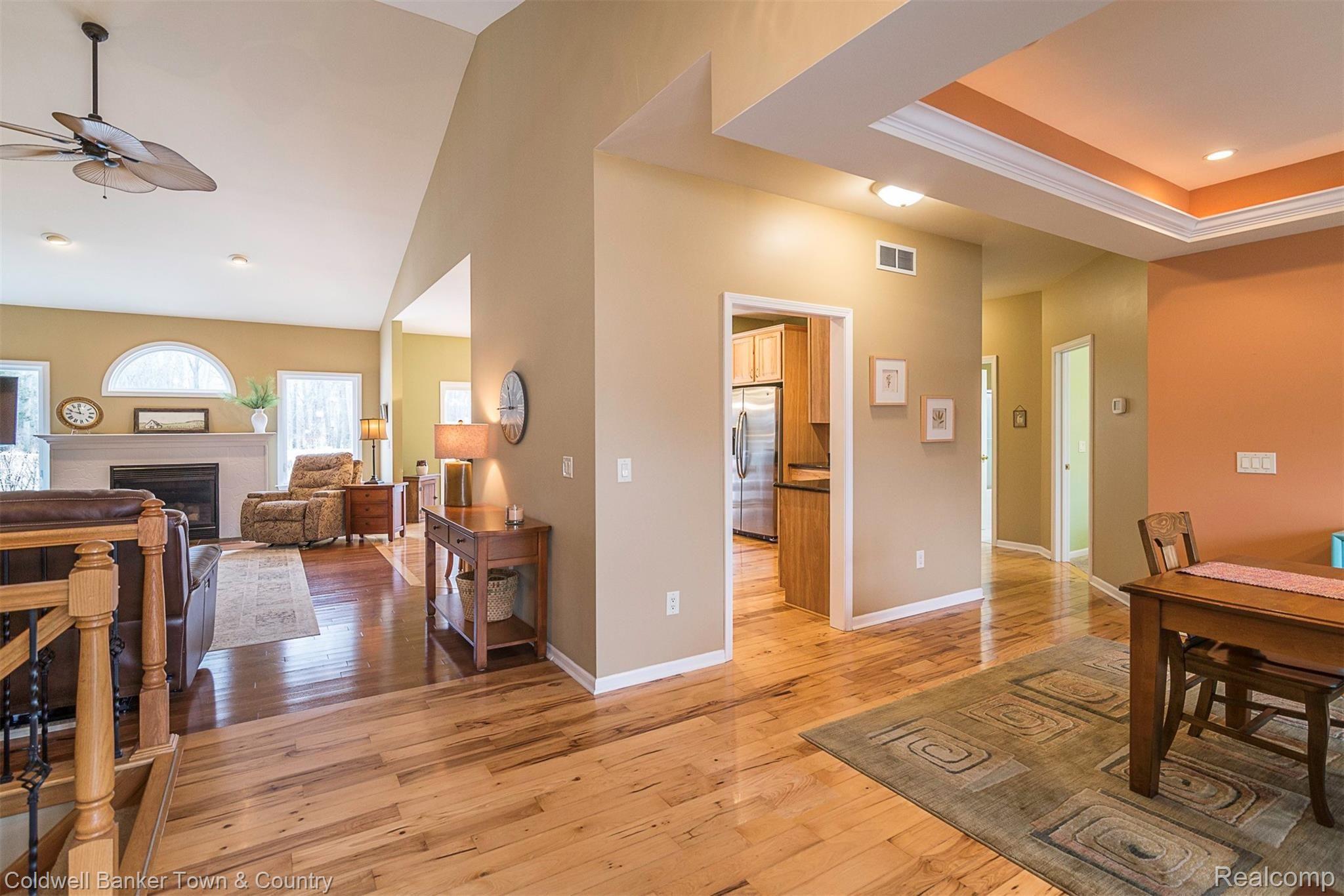 812 North Hughes Road Howell, MI 48843 - Photo 9 of 60 DSC_0804.jpg