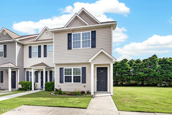 $175,000 | 201 Lanieve Court, Unit 4, Hubert, NC 28539