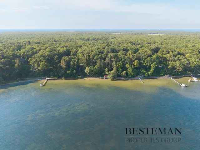 $1,699,900 | 5795 Old Channel Trail, Montague, MI 49437