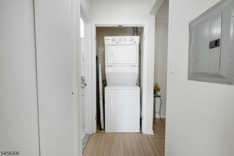 15 Kensington Road, Unit F Chatham, NJ 07928 - Photo 14 of 24 Gallery Image 14