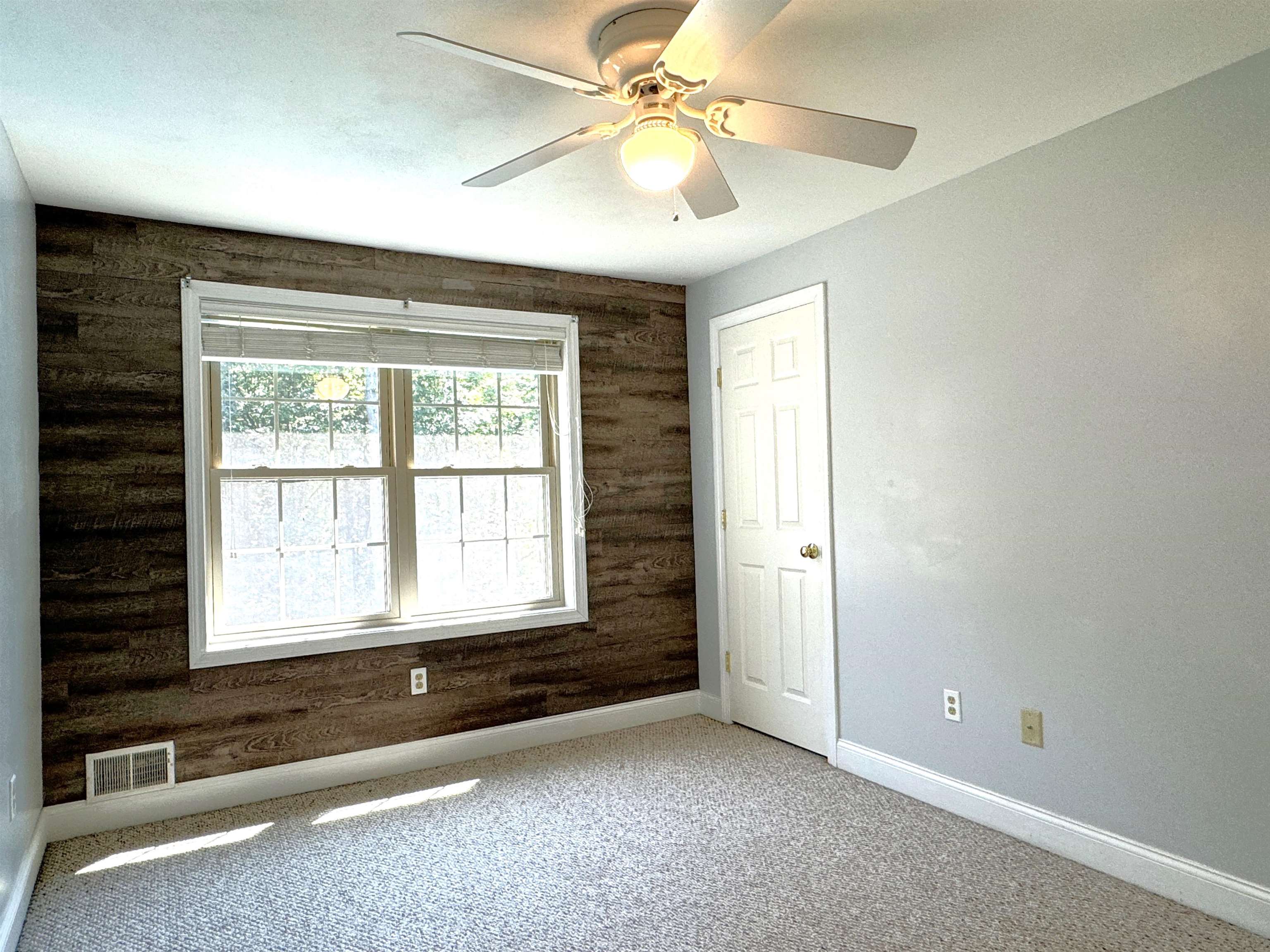 167 Webster Road Center Conway, NH 03813 - Photo 7 of 51