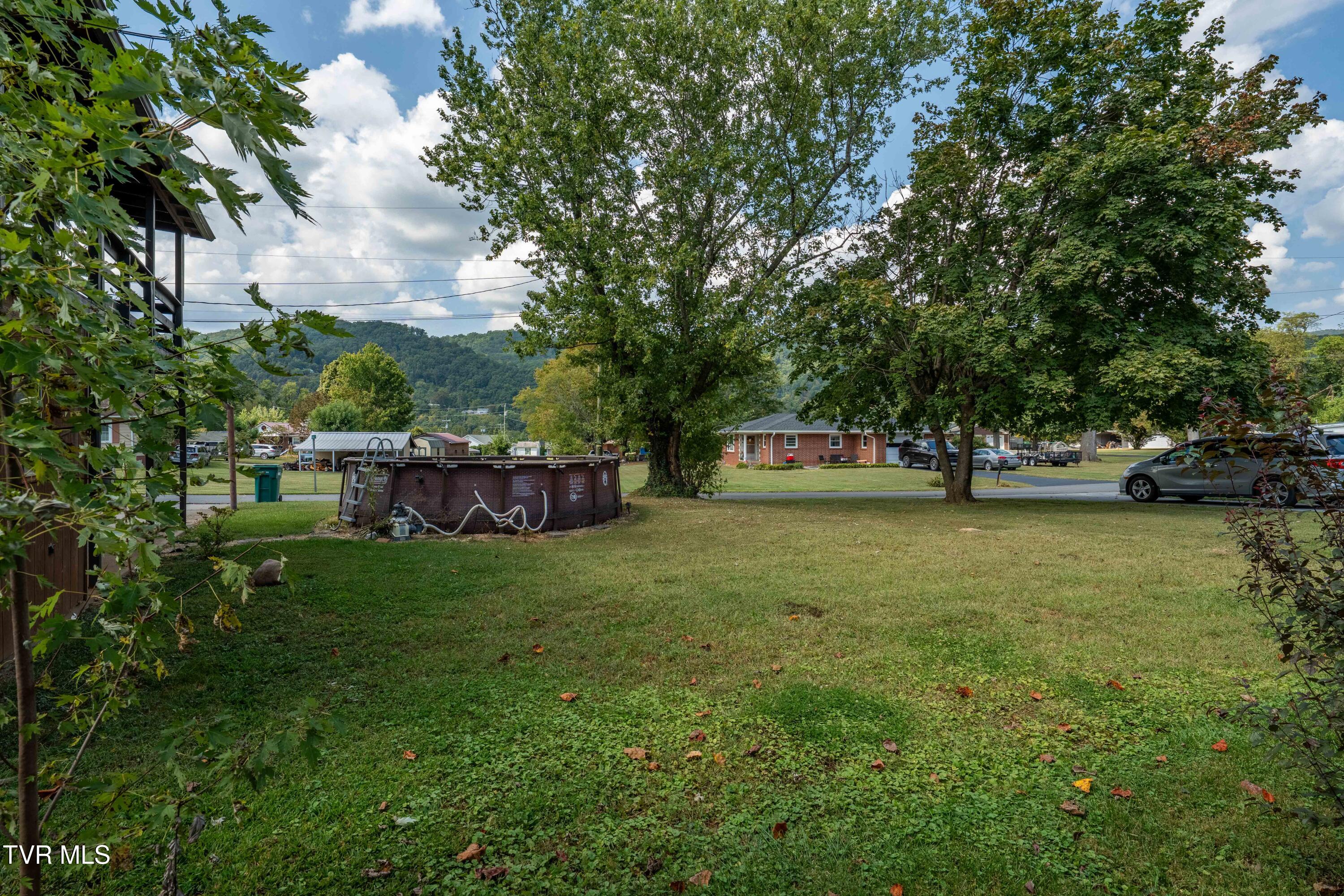 419 Rock Creek Road Erwin, TN 37650 - Photo 34 of 40 419 Rock Creek Rd (18 of 55)